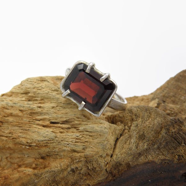 Window Garnet Ring