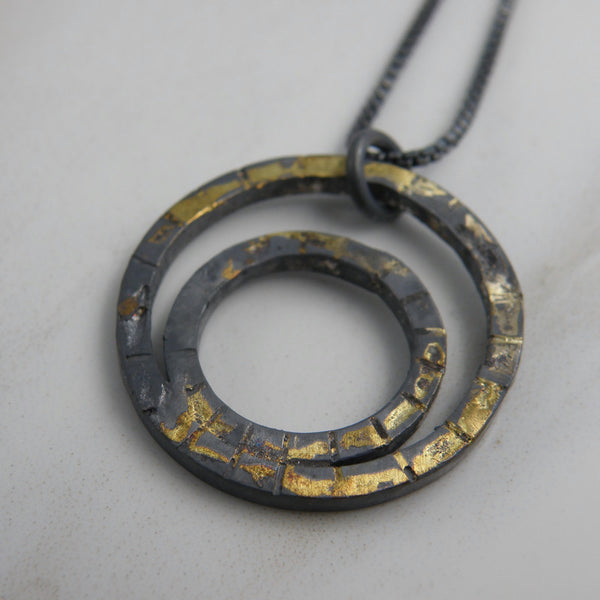 Gold Inlay Double Circle Fulfillment Necklace