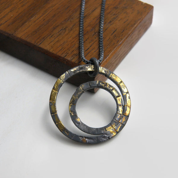 Gold Inlay Double Circle Fulfillment Necklace