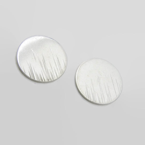 Silver Blades of Grass Studs