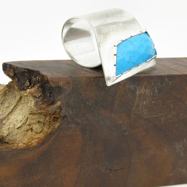 Howlite Fold Over Ring