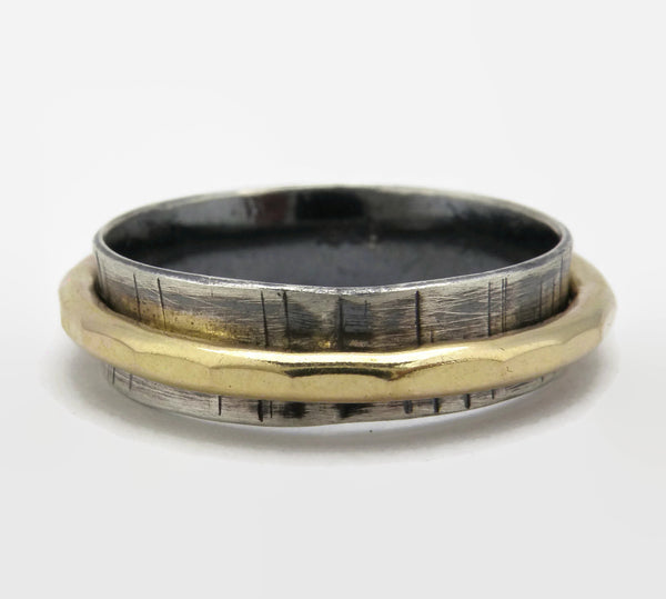 Gold Grooved Spinner Ring