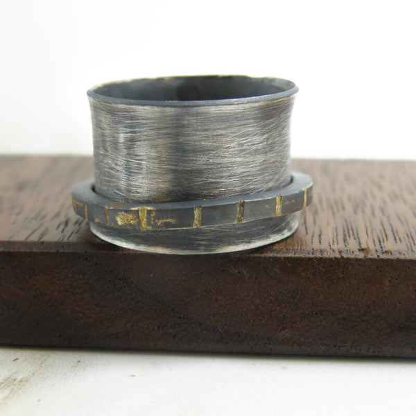 Gold Inlay Fulfillment Spinner Ring